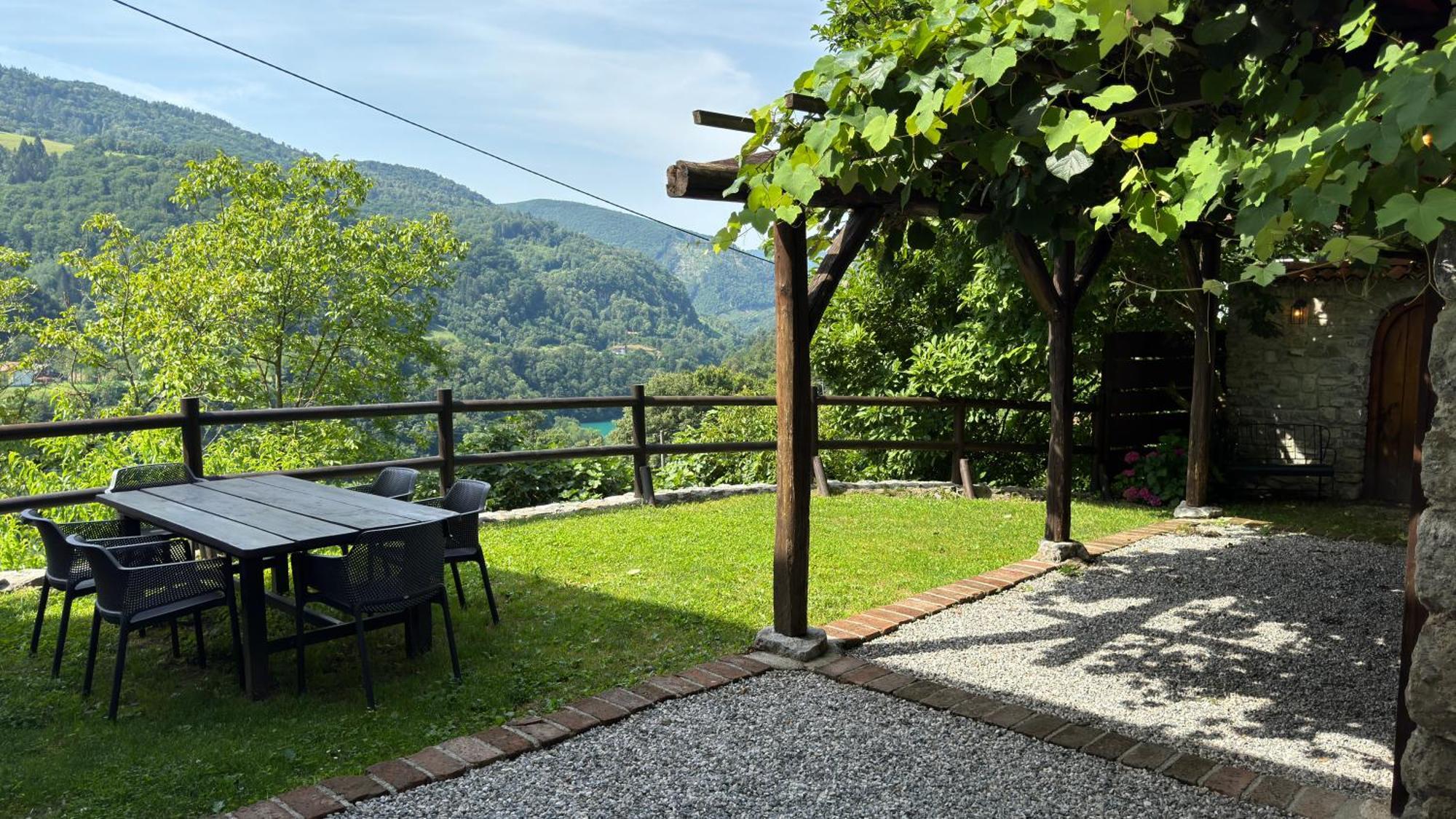 Kuninez, Holiday Home With Summer Kitchen Most na Soči 外观 照片