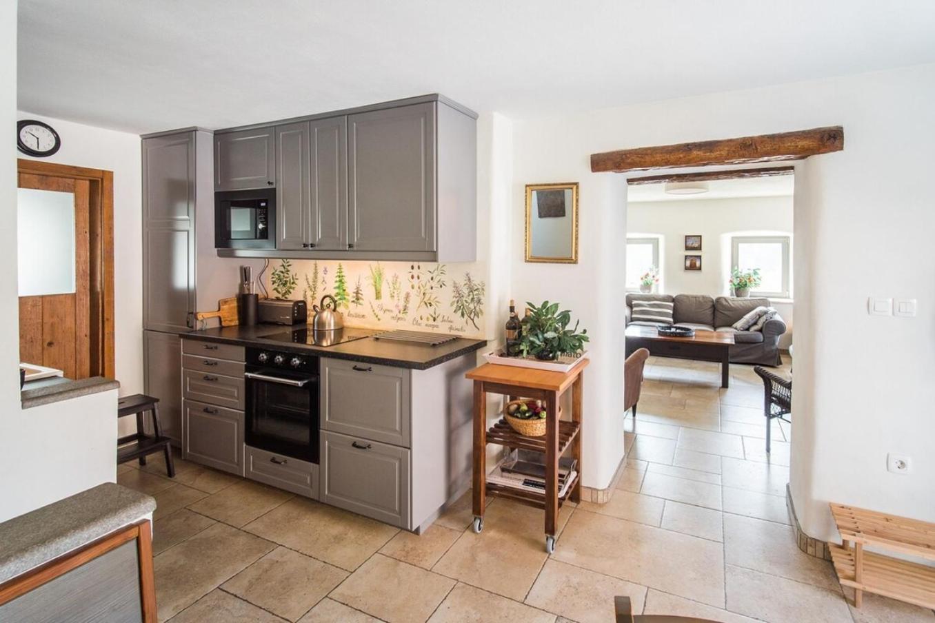 Kuninez, Holiday Home With Summer Kitchen Most na Soči 外观 照片